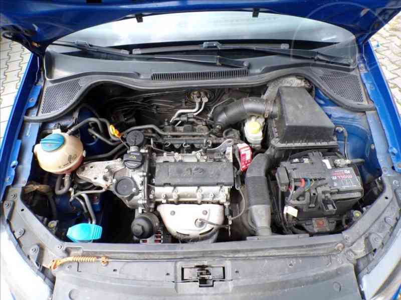 Volkswagen Polo 1,2 KLIMATIZACE - foto 14