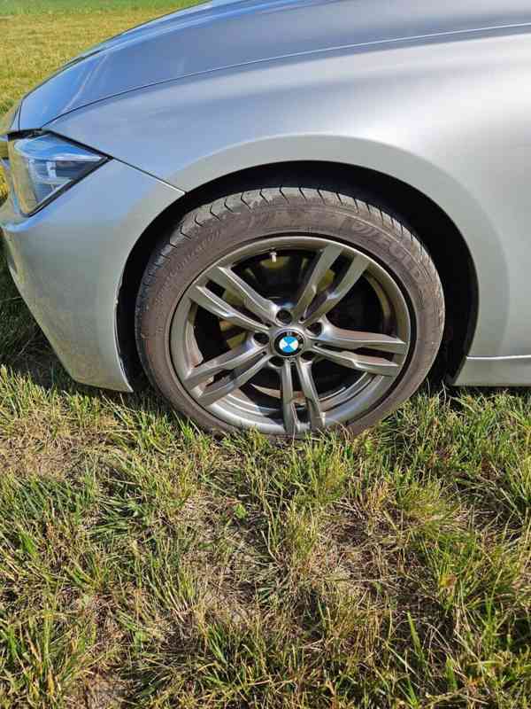 BMW Řada 3 2,0   320d xDrive - foto 4
