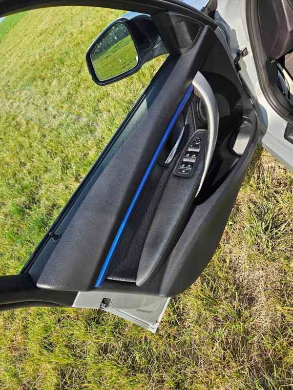 BMW Řada 3 2,0   320d xDrive - foto 16
