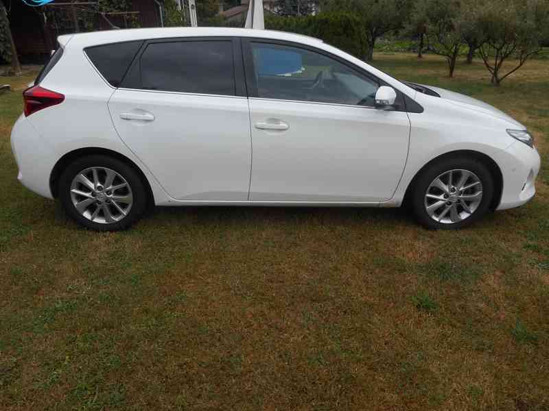 Toyota Auris 1.6, 97 kW, Hatchback, 2014 - foto 14