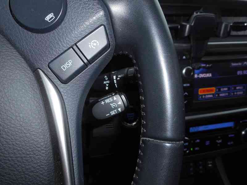 Toyota Auris 1.6, 97 kW, Hatchback, 2014 - foto 16