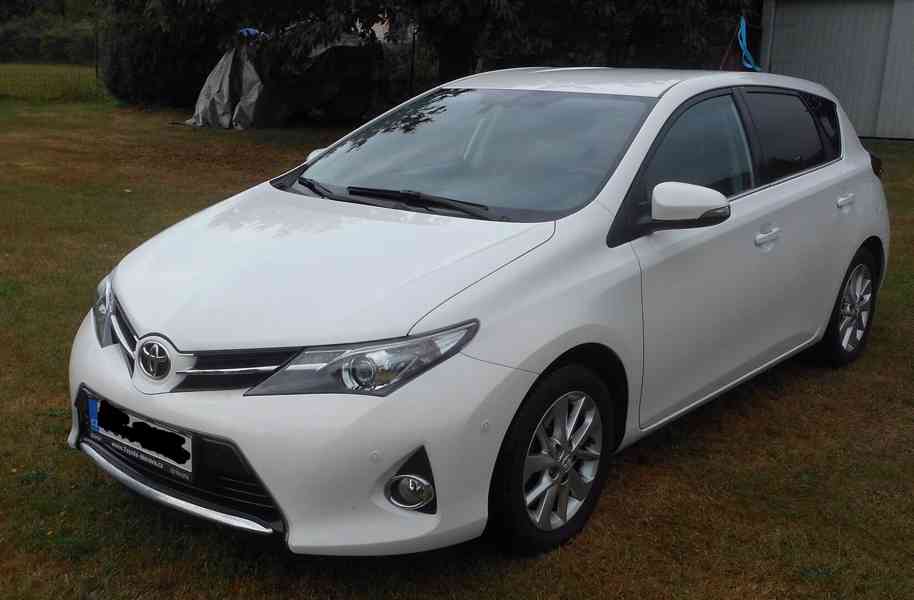 Toyota Auris 1.6, 97 kW, Hatchback, 2014 - foto 2