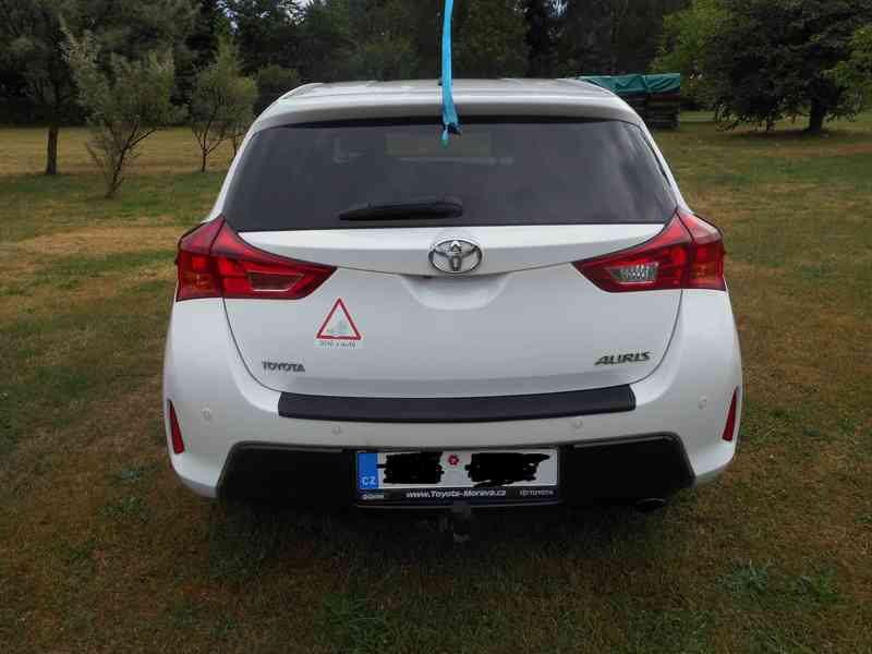 Toyota Auris 1.6, 97 kW, Hatchback, 2014 - foto 3