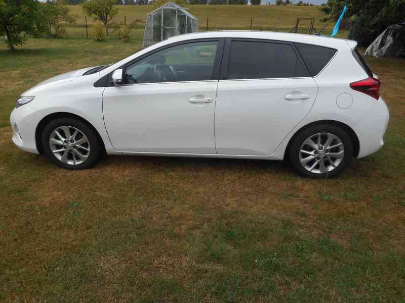 Toyota Auris 1.6, 97 kW, Hatchback, 2014 - foto 13