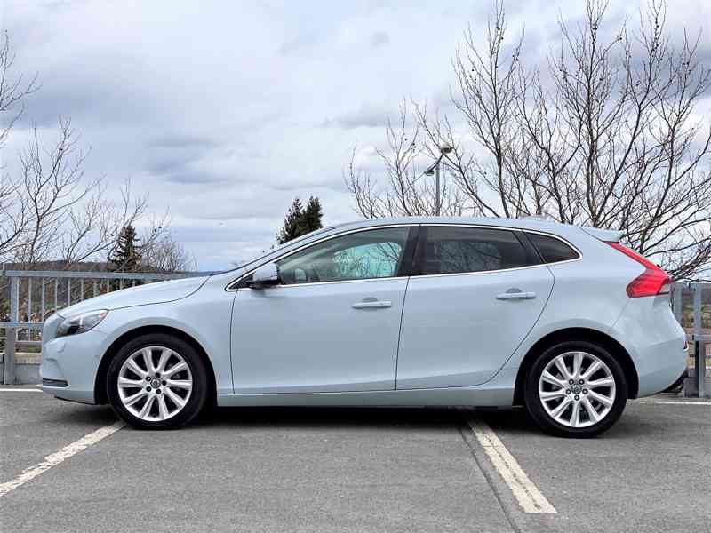 Volvo V40 Summum 1.6T T4 132kw, Xenon, Navi, 2012 - foto 5
