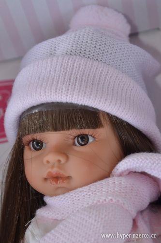 Realistická panenka  Emily - abrigo - tmavé vlásky - foto 1