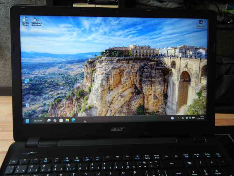 Acer TravelMate P256,Intel Core i3-4030U - foto 12