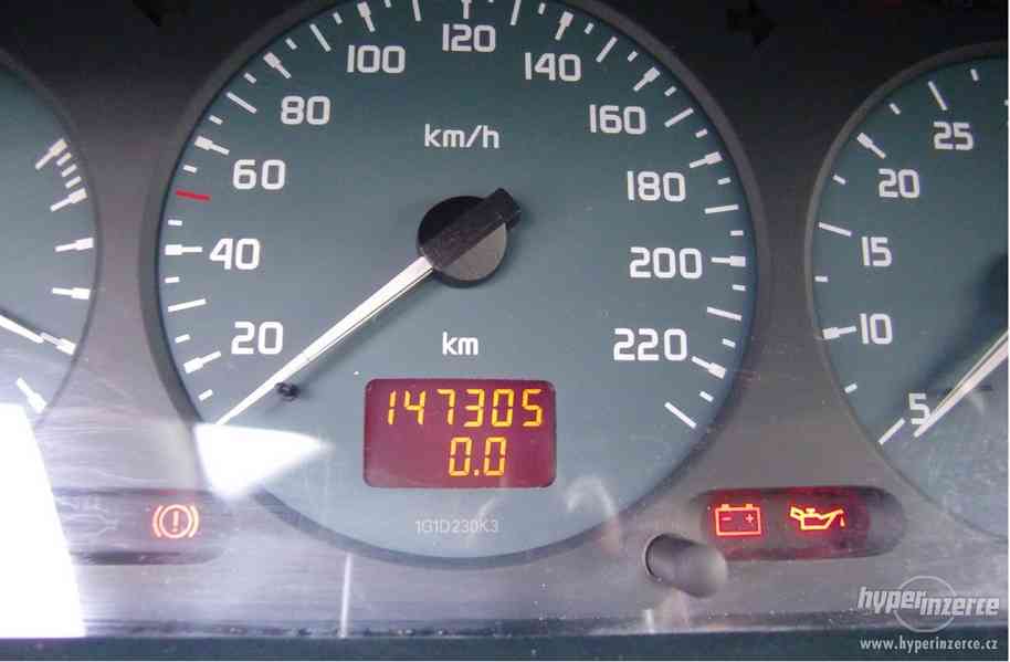 RENAULT SCÉNIC 1.9D - foto 4