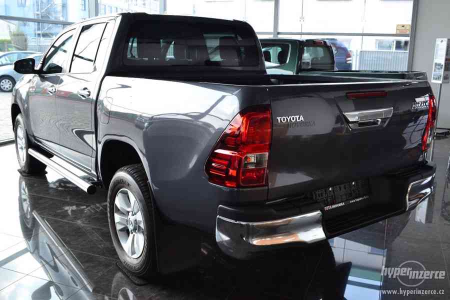 TOYOTA HILUX 2,4 D-4D DC ACTIVE - foto 7