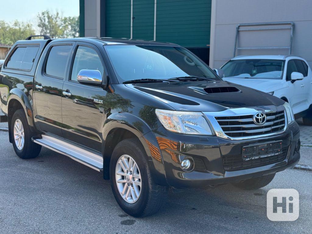 Toyota Hilux 3.0D-4D Double Cab Executive Aut. 126kw - foto 1