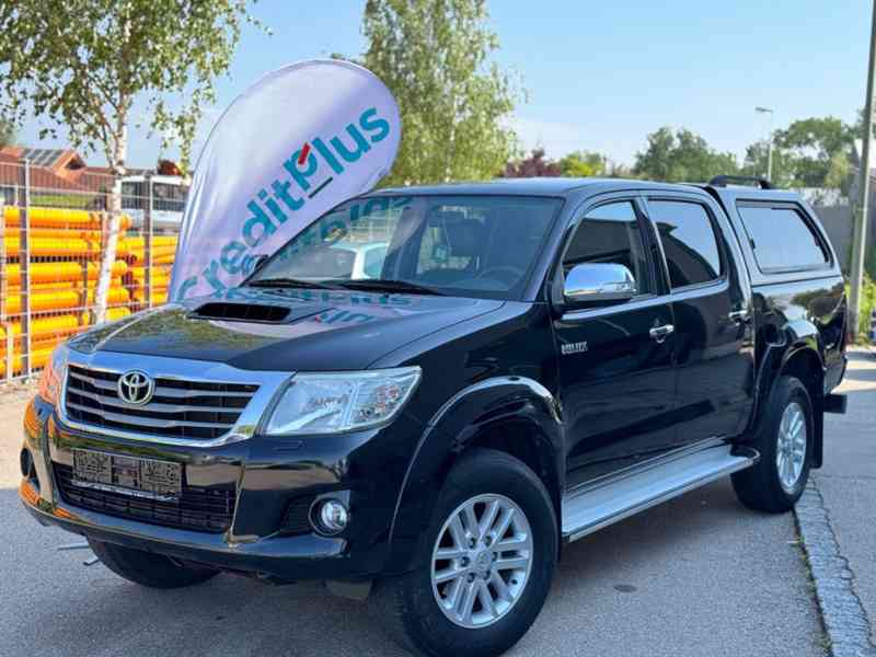 Toyota Hilux 3.0D-4D Double Cab Executive Aut. 126kw - foto 12