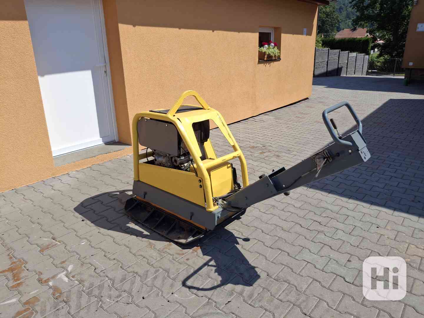 Vibrační deska Husqvarna LG 500, 60 kN - foto 1