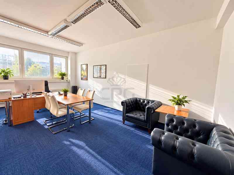 KANCELÁŘSKÉ PROSTORY K PRONÁJMU, SAMOSTATNÁ KANCELÁŘ 25,9 M² - foto 11