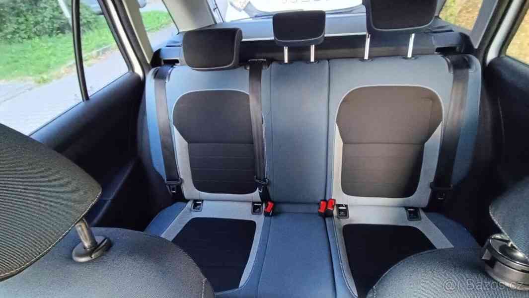 Škoda Fabia 1,0   Style TSI (70 kW), r. 2018 - foto 10