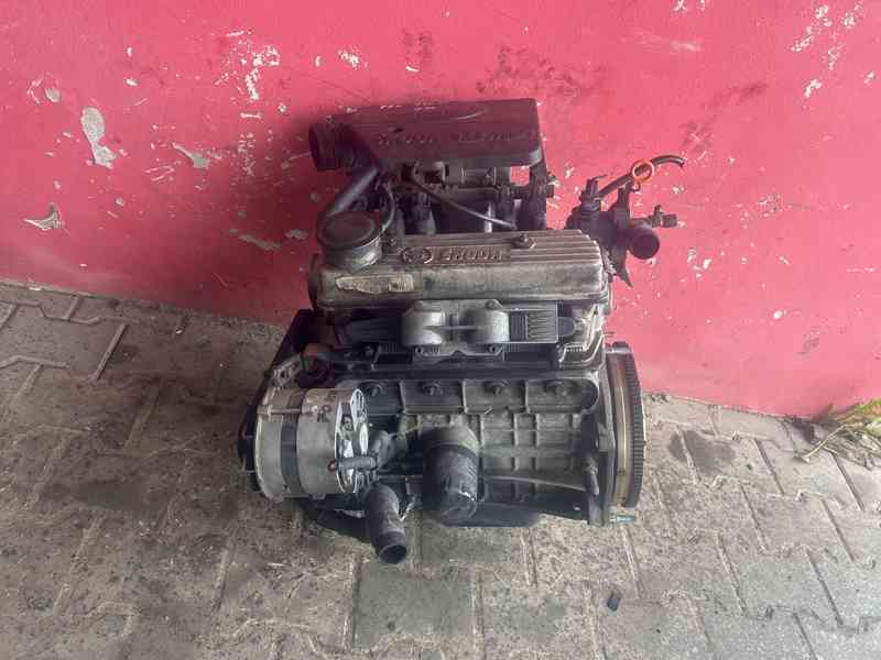 Motor 1,3 MPI Škoda Felicia 781.136M kompletní - foto 1