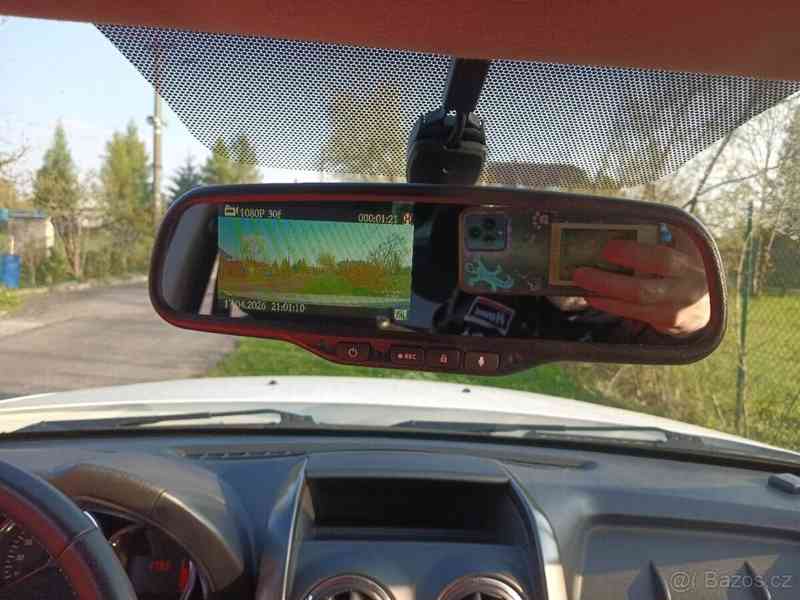 Dacia Duster 1,6   rok výroby 2016, motor - foto 12