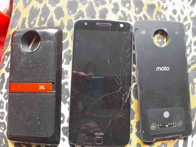 Na prodej telefony tablety  něco je funkční něco na opravu  - foto 3