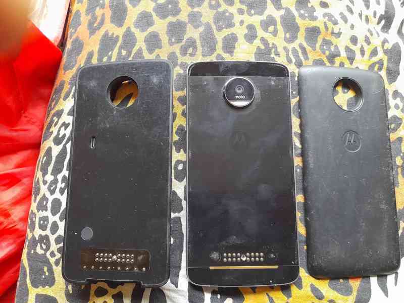 Na prodej telefony tablety  něco je funkční něco na opravu  - foto 7