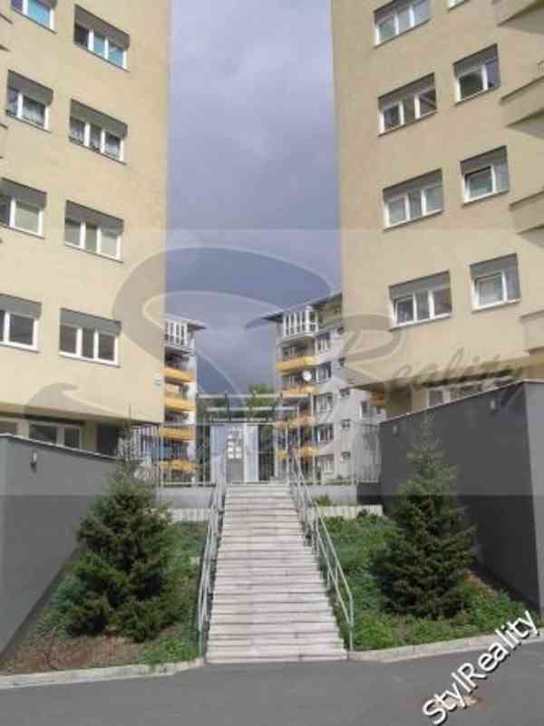 Prodej byt 2+kk, terasa, garáž,Slezská Ostrava,Michálkovická - foto 2