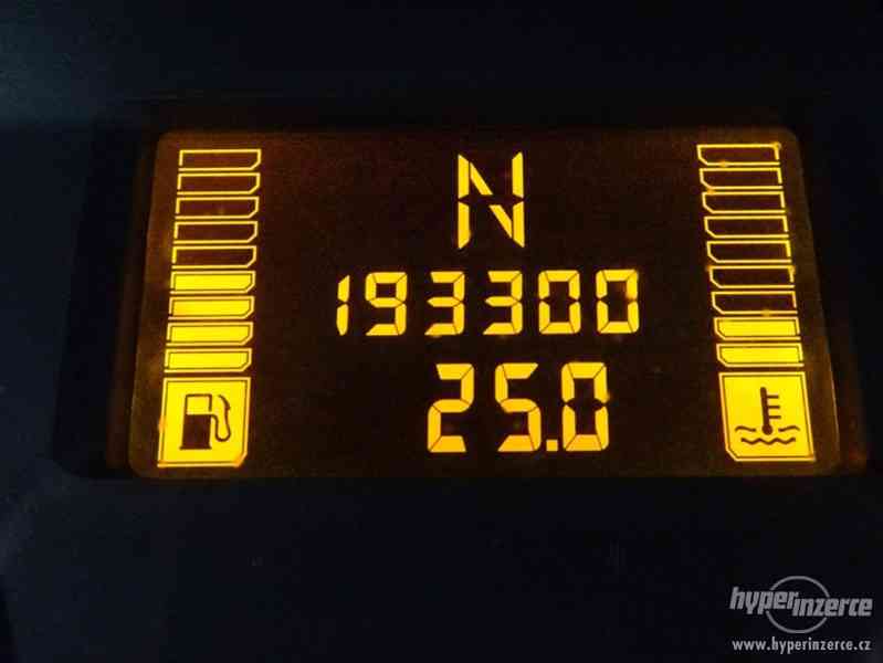 prodáme 9-ti místní Opel Vivaro Combi dCi 60 - foto 11