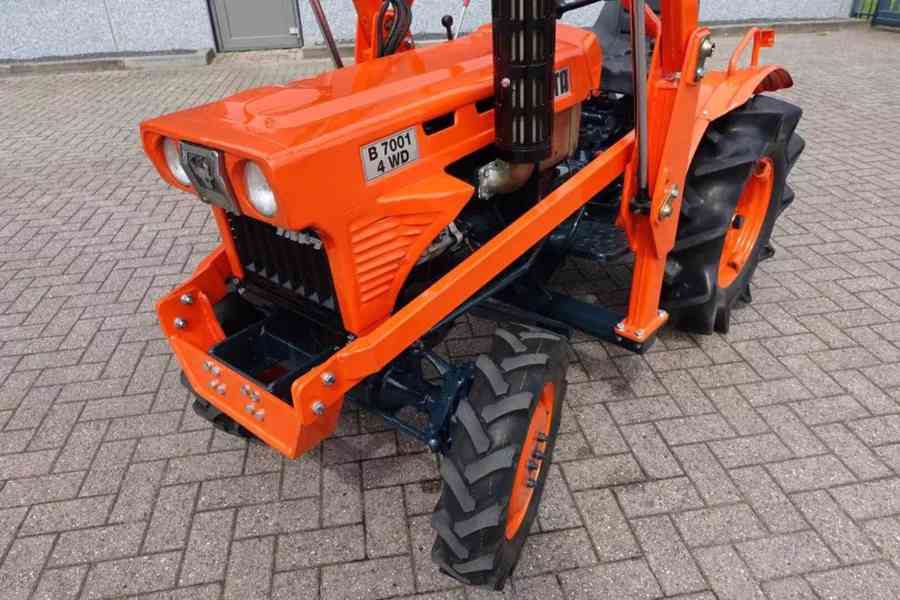 Traktor Kubota B7001 4wd - foto 5