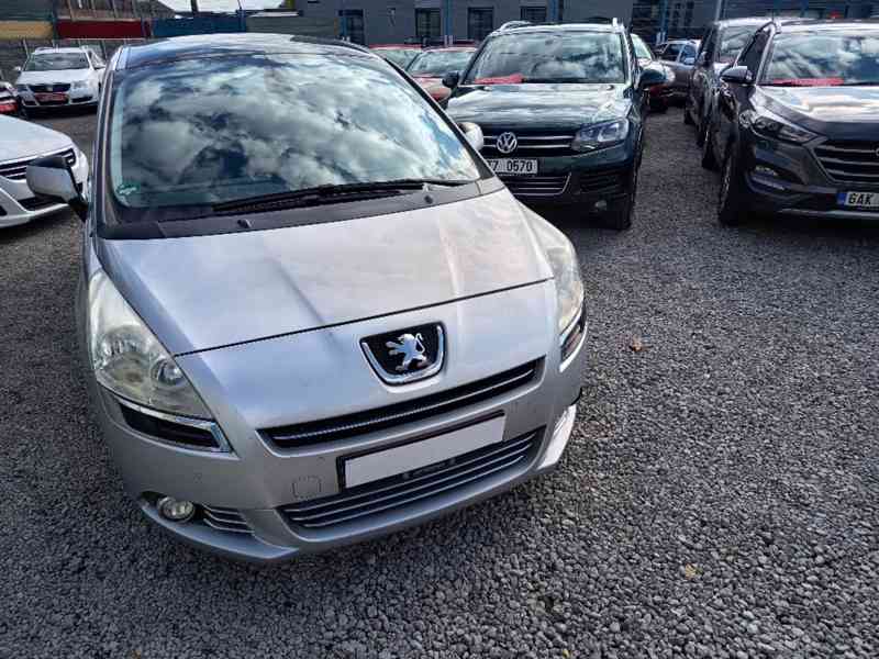 Peugeot 5008 2,0HDI Comfort Panorama - foto 3