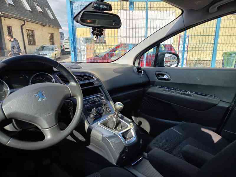 Peugeot 5008 2,0HDI Comfort Panorama - foto 17