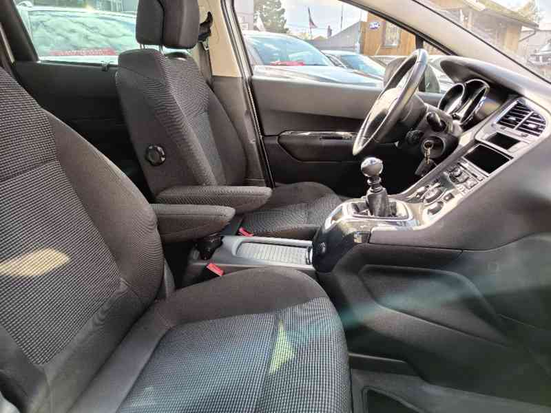 Peugeot 5008 2,0HDI Comfort Panorama - foto 11