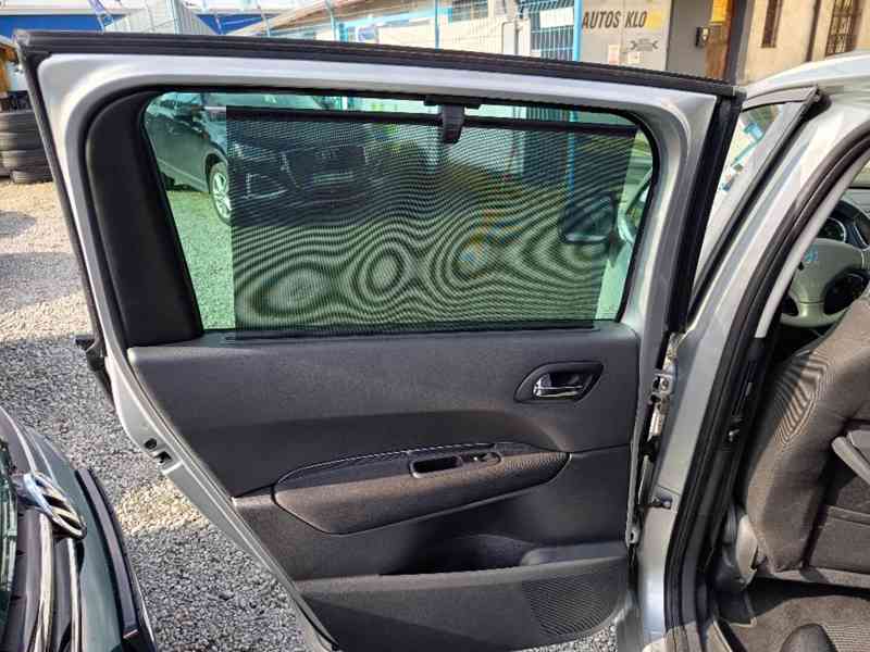 Peugeot 5008 2,0HDI Comfort Panorama - foto 18