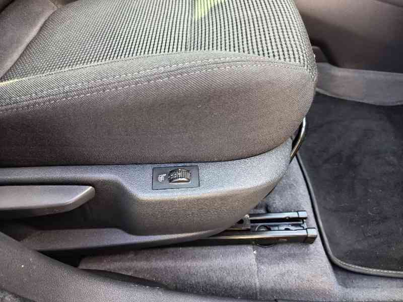 Peugeot 5008 2,0HDI Comfort Panorama - foto 15