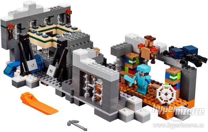 LEGO 21124 MINECRAFT Konečná brána - foto 2