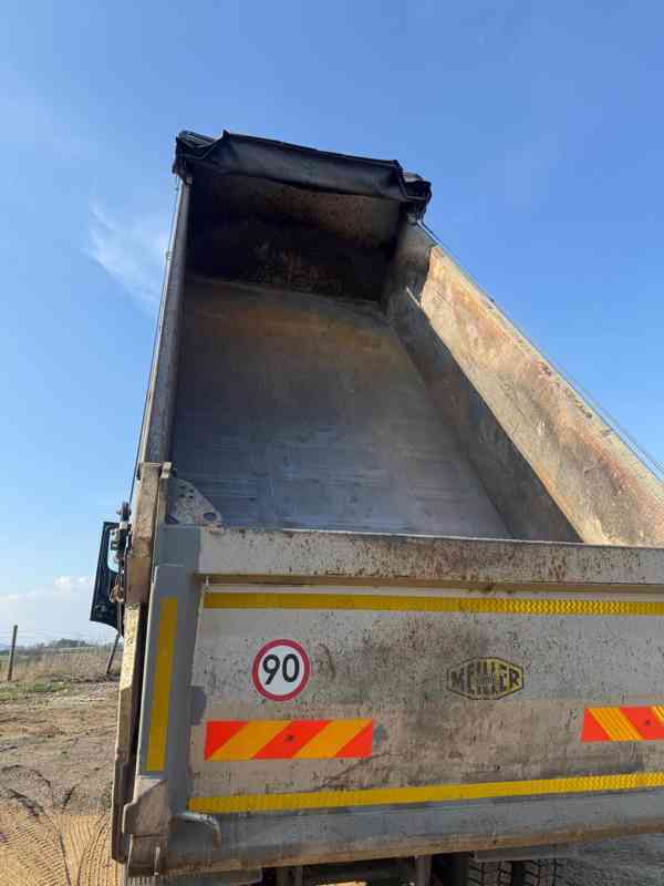 Sklápěč MB AROCS 8x4 MEILLER Bordmatic / elektr. plachta - foto 6