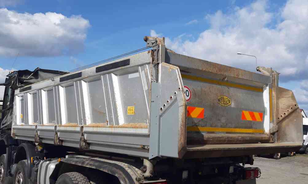 Sklápěč MB AROCS 8x4 MEILLER Bordmatic / elektr. plachta - foto 10