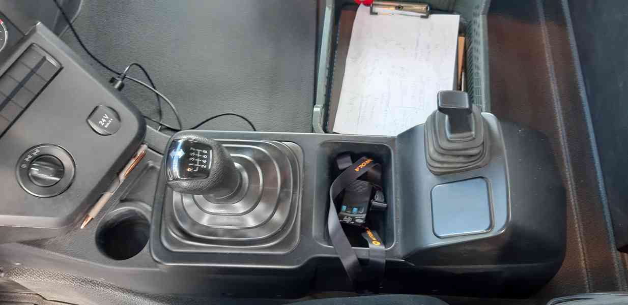 Sklápěč MB AROCS 8x4 MEILLER Bordmatic / elektr. plachta - foto 25