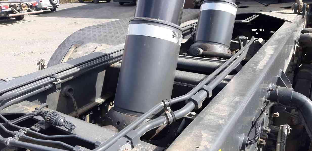 Sklápěč MB AROCS 8x4 MEILLER Bordmatic / elektr. plachta - foto 18