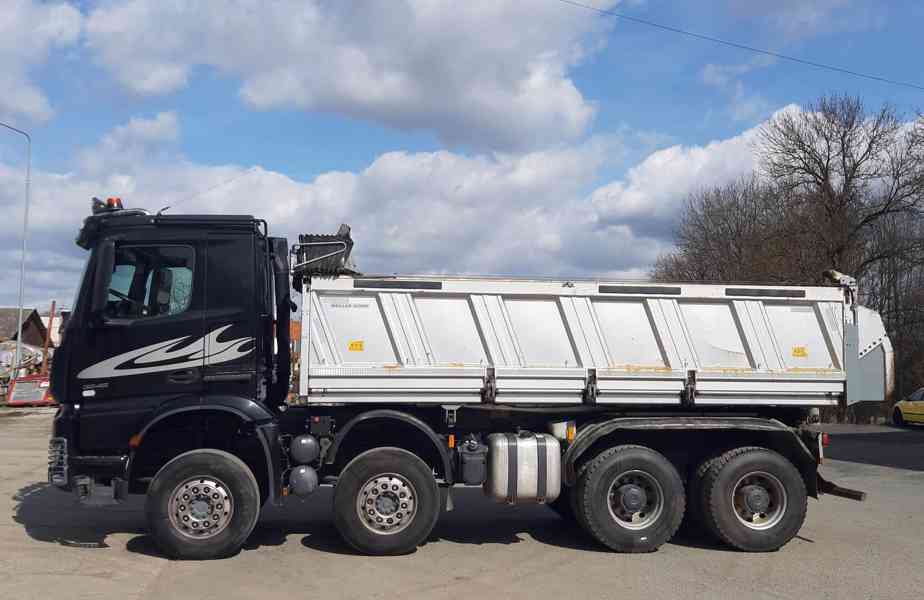 Sklápěč MB AROCS 8x4 MEILLER Bordmatic / elektr. plachta - foto 3