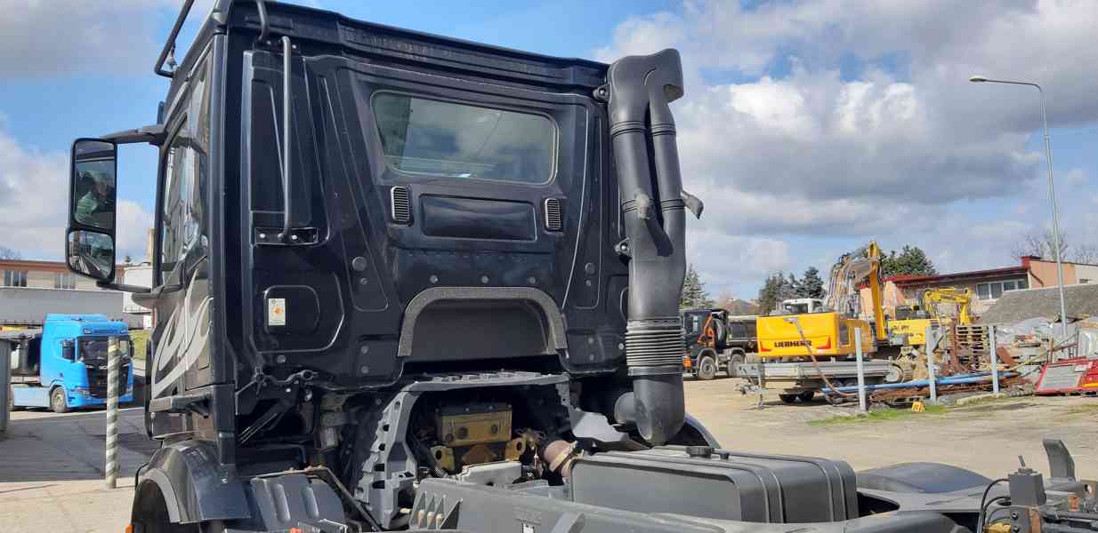 Sklápěč MB AROCS 8x4 MEILLER Bordmatic / elektr. plachta - foto 13