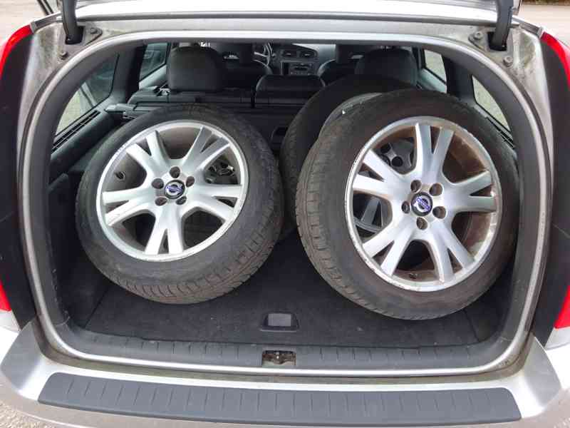 Volvo V70 2.4 D5 Combi r.v.2007 (stk:7/2027) 120 kw - foto 14