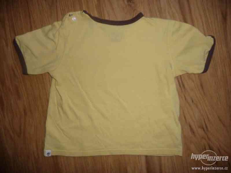 Žluté triko Timberland na 2-3roky-vel.98 - foto 3