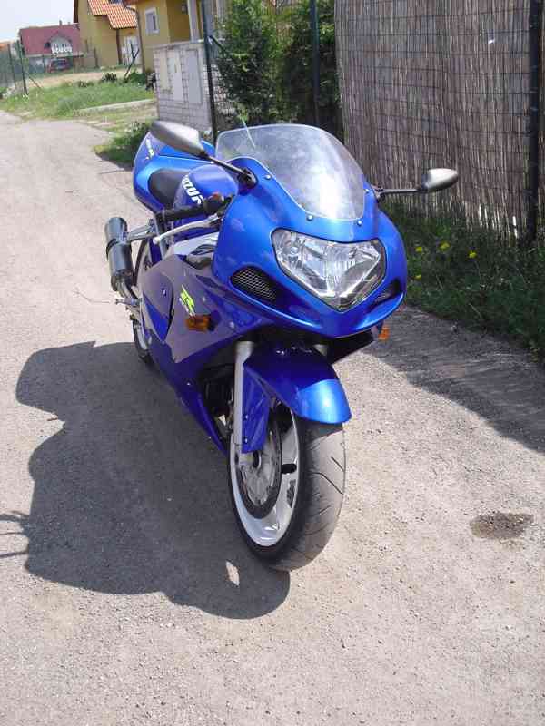 Suzuki GSX R 600,r.v.2003 - foto 2