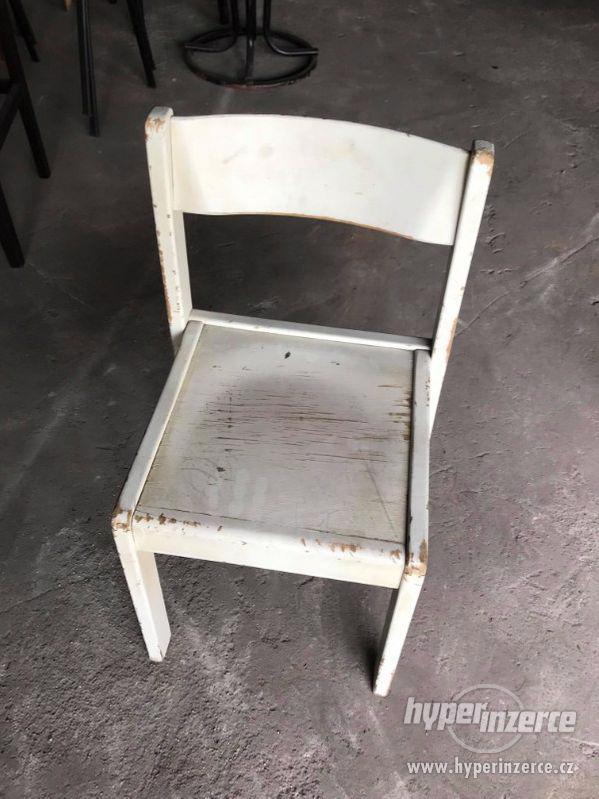 Židle dřevěná - bílá - foto 2