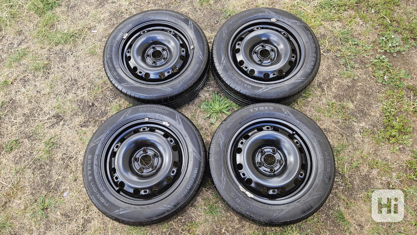 Škoda Fabia, Rapid letní kola, pneumatiky Nokian 185/60 R15  - foto 1