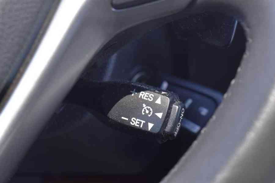 Toyota Verso 1.8i Autom. SkyView Edition benzín 108kw - foto 5