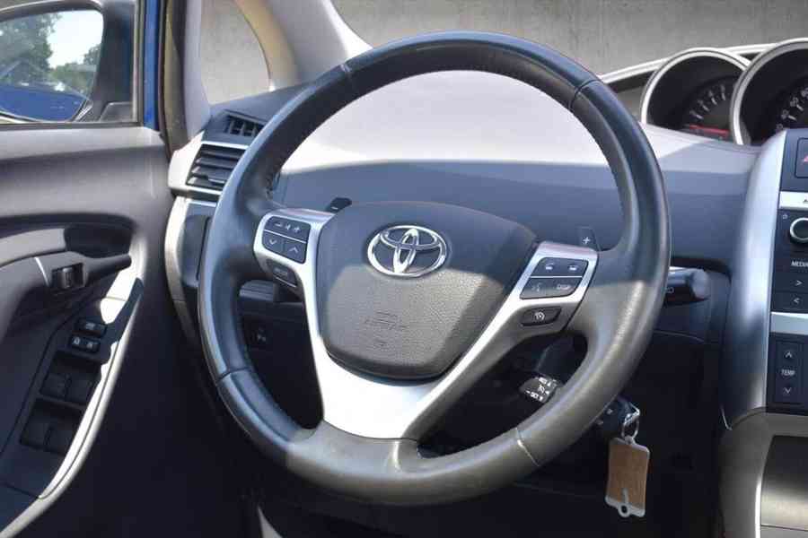 Toyota Verso 1.8i Autom. SkyView Edition benzín 108kw - foto 13