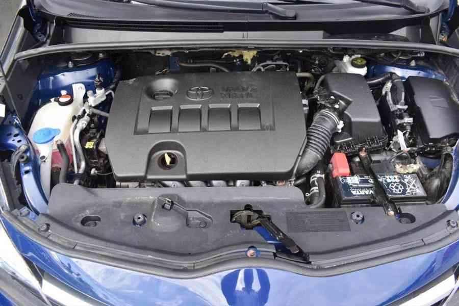 Toyota Verso 1.8i Autom. SkyView Edition benzín 108kw - foto 12