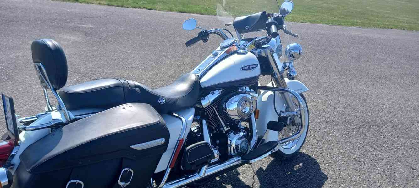 Harley Davidson - foto 3