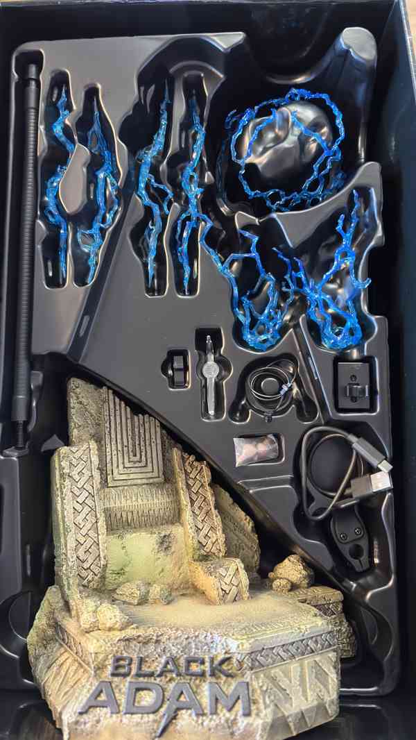 Hot Toys Black Adam – Deluxe Edition 1/6 (DX) – TOP stav - foto 5