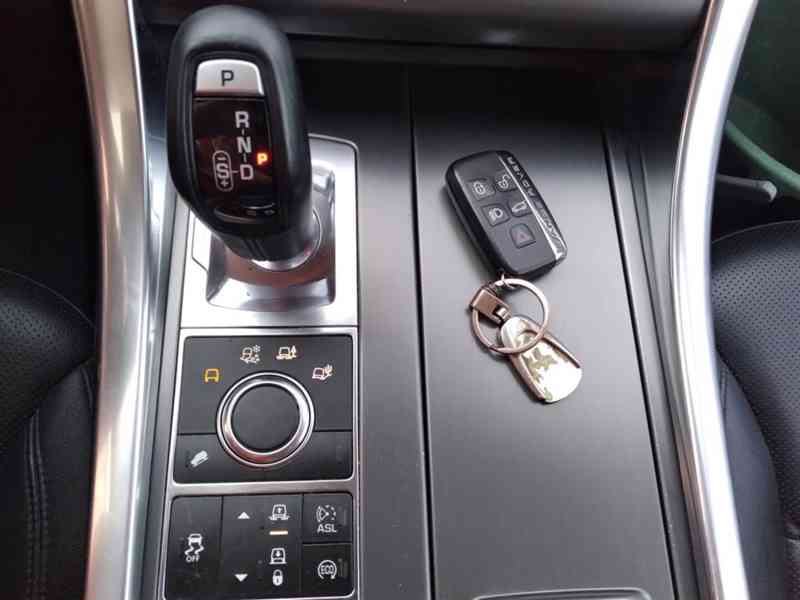 LAND ROVER RANGE ROVER SPORT 3.0 TDV6 DPH,ČR - foto 14