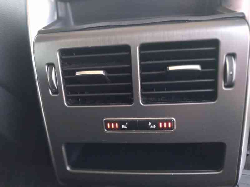 LAND ROVER RANGE ROVER SPORT 3.0 TDV6 DPH,ČR - foto 34