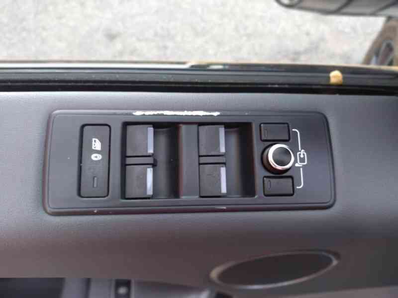 LAND ROVER RANGE ROVER SPORT 3.0 TDV6 DPH,ČR - foto 33